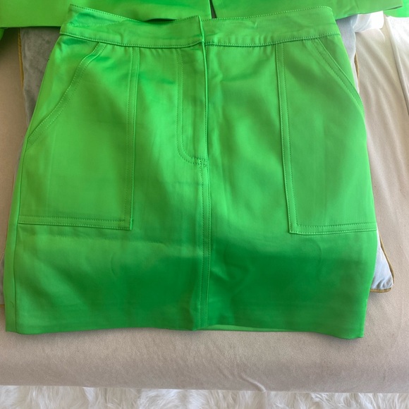 Satin crepe fully lined mini skirt & oversized jacket set size Small preloved - Picture 8 of 15